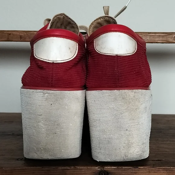 Extraordinary VINTAGE PLATFORM CREEPERS Red Corduroy Ivory Faux Leather 8.5 - Picture 5 of 6
